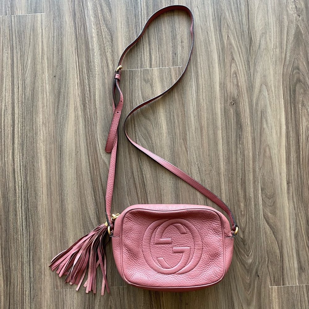 Gucci Rose colored Soho cross body